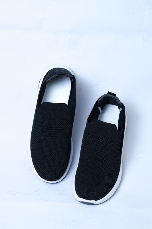 Black Skechers Ultra Light Vapour Foam Shoes